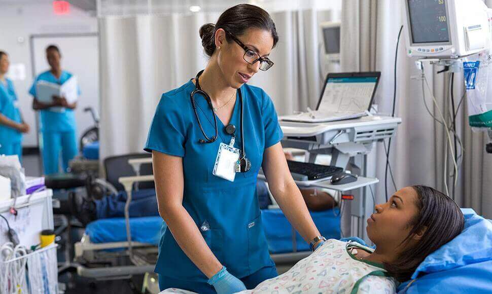 Scholarships for Nursing Students in USA: A Step by Step Guide