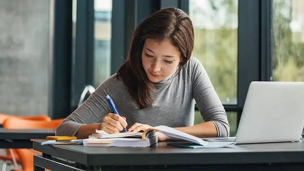 How to Explain a Study Gap for Scholarship Applications